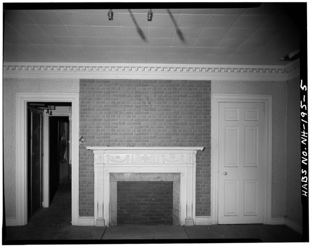 Parlour front west side of first floor, looking north. Note Federal mantelpiece and denticulated cornice