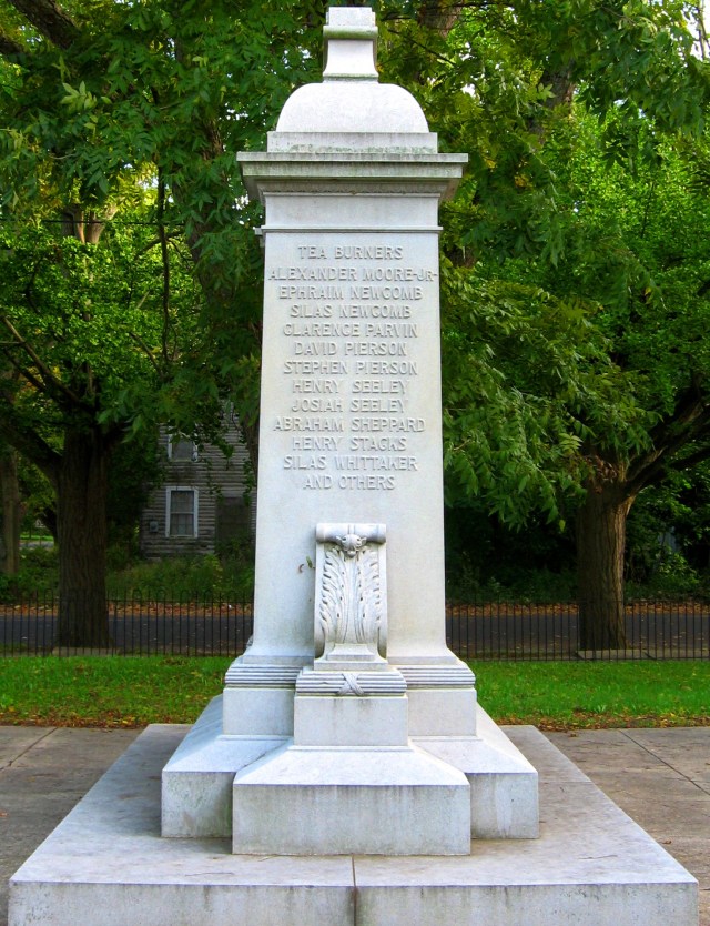 Greenwich Teaparty Monument